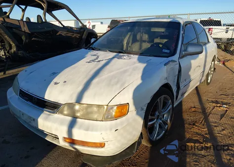 1996 Honda Accord Ex/Ex-R z USA, uszkodzony, nr VIN 1HGCE6674TA009645